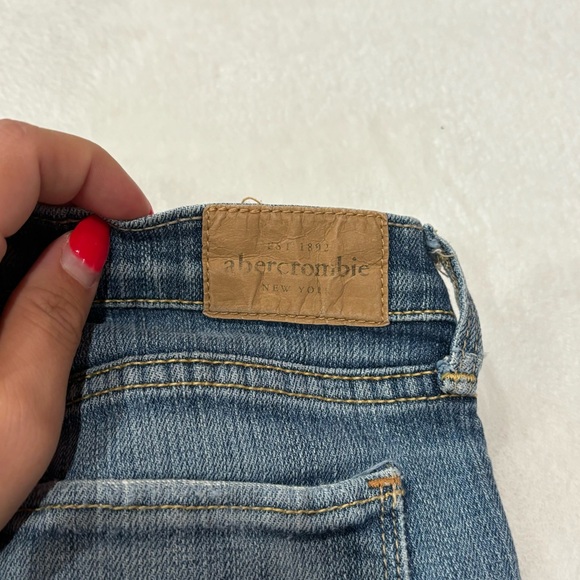 ABERCROMBIE KIDS Girl’s Blue Denim Mid Length Stretch Jean Shorts - size 12 slim - Picture 5 of 5